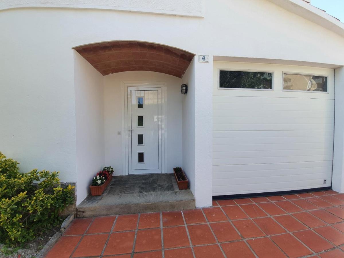 Holiday Home Villa Guapa L'Estartit Exterior foto